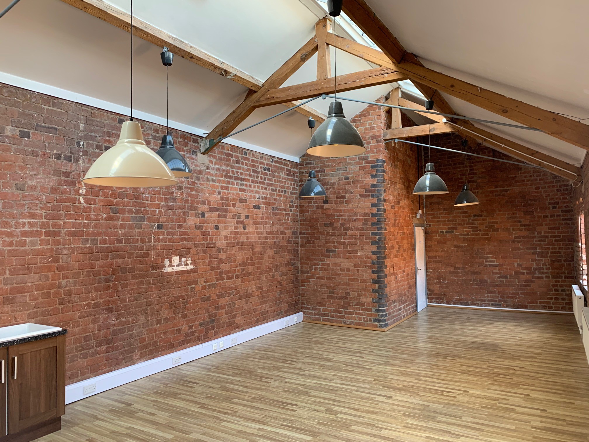 Office in Wolverhampton - photo 2